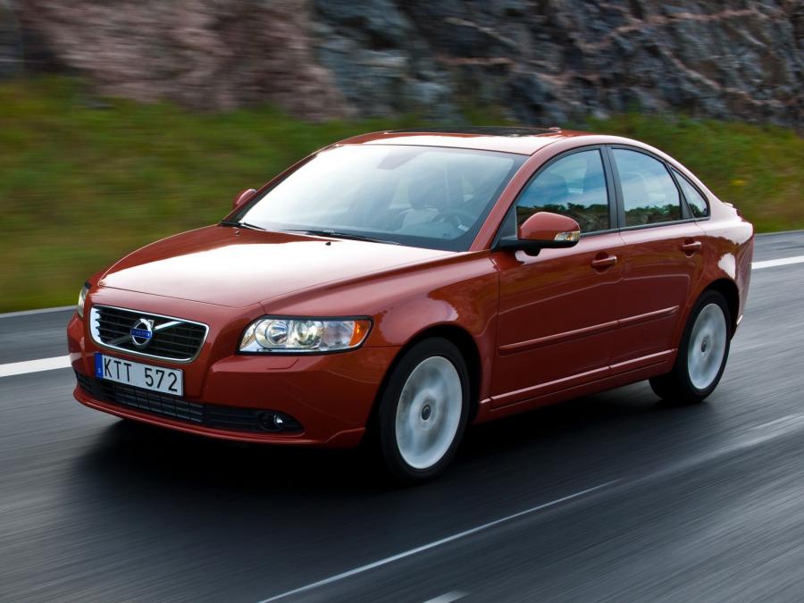  Volvo S40 D4 2010 года  (фото 5 из 9)